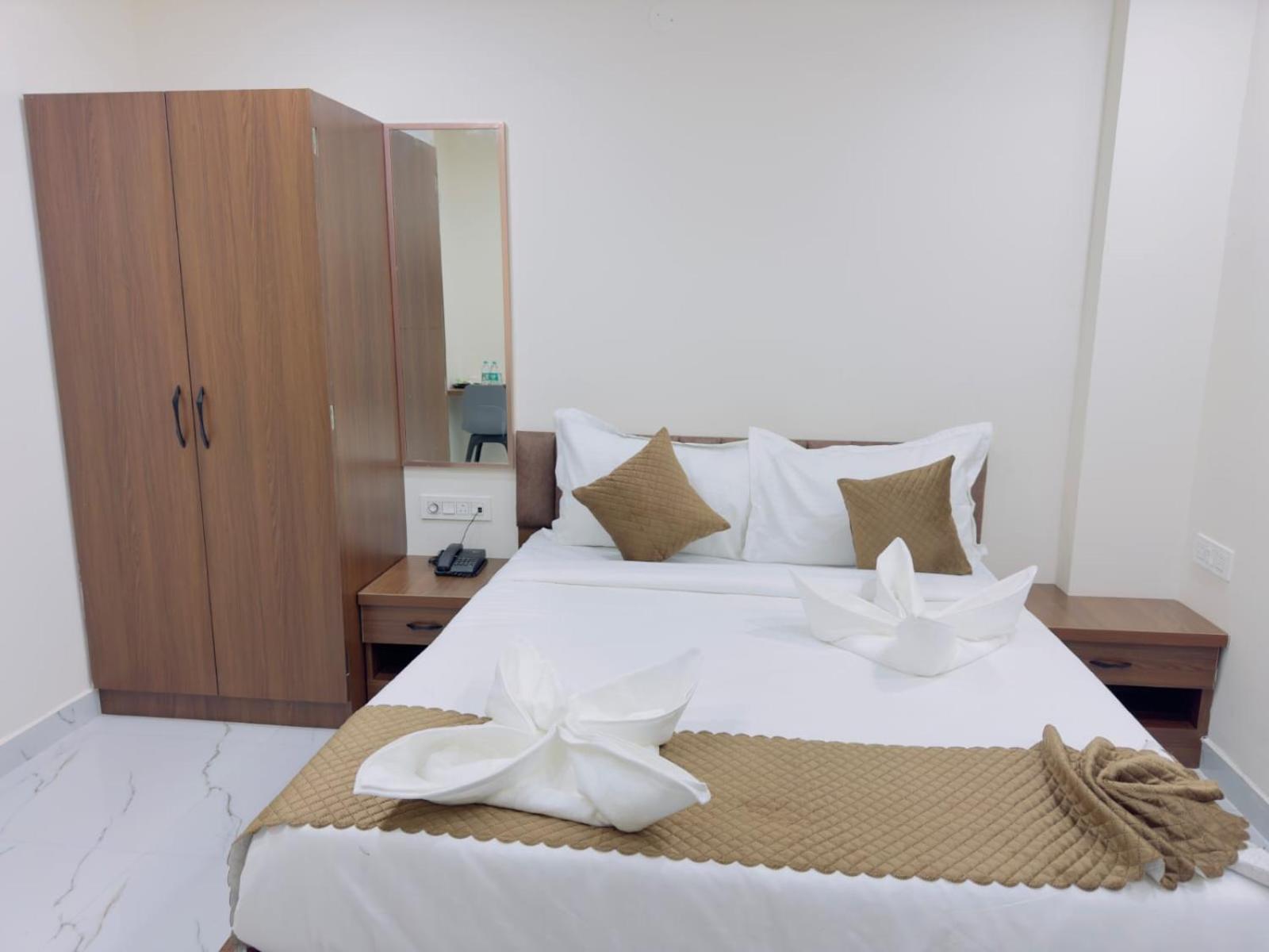 Hotel Apex Inn Hyderabad Airport Exterior photo